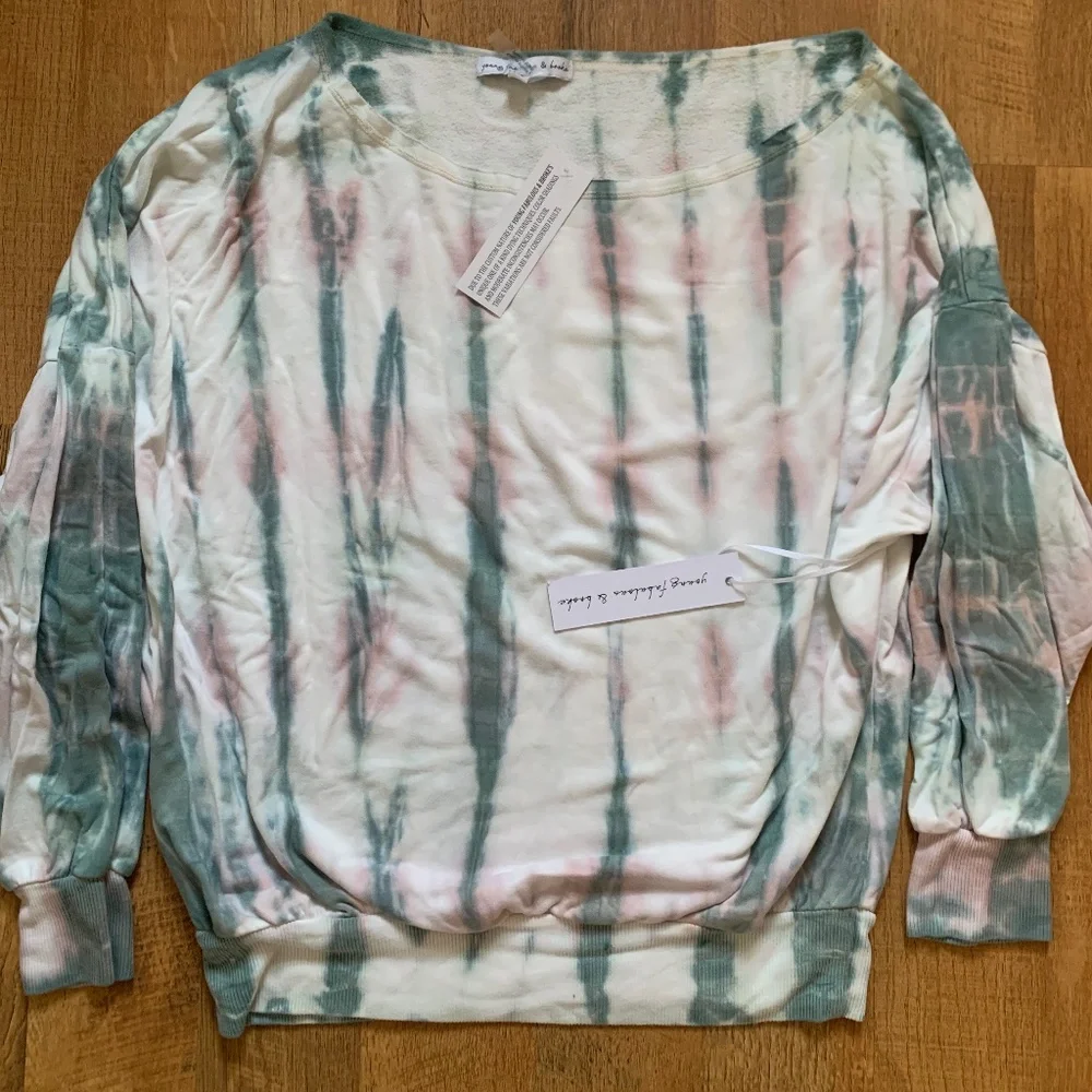 Young Fabulous Broke off shoulder sweatshirt NWT XS runs BIG - Picture 4 of 6